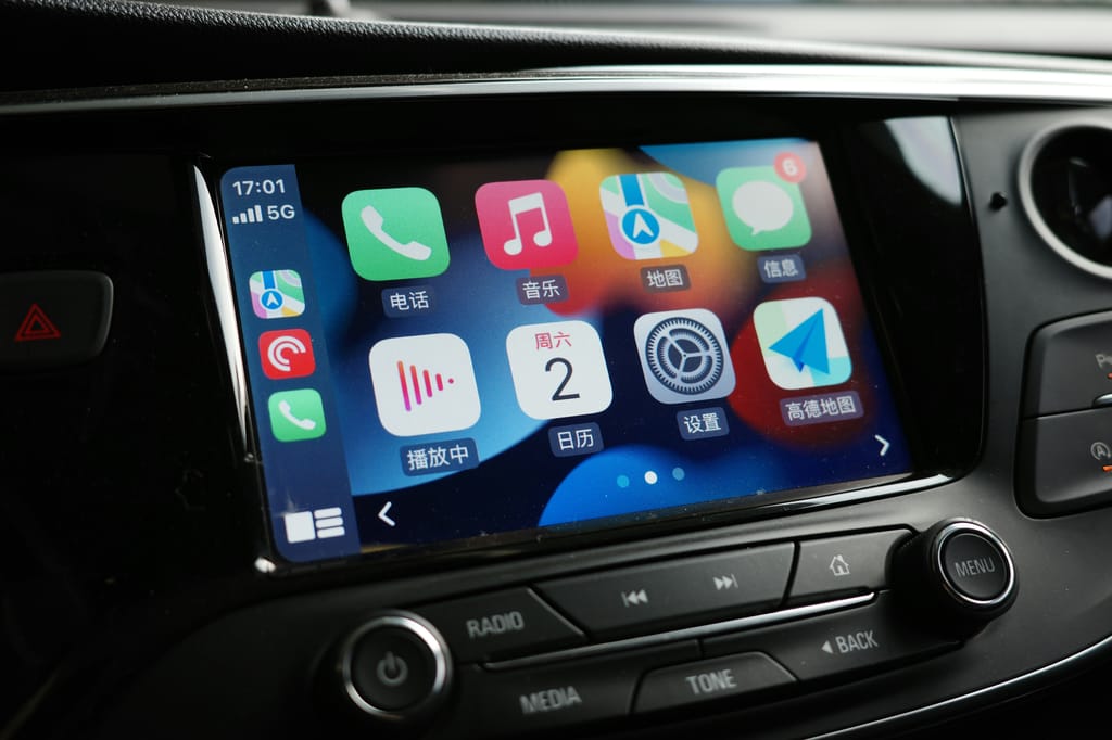 General Motors Phasing out Apple CarPlay From Their Electric Vehicles